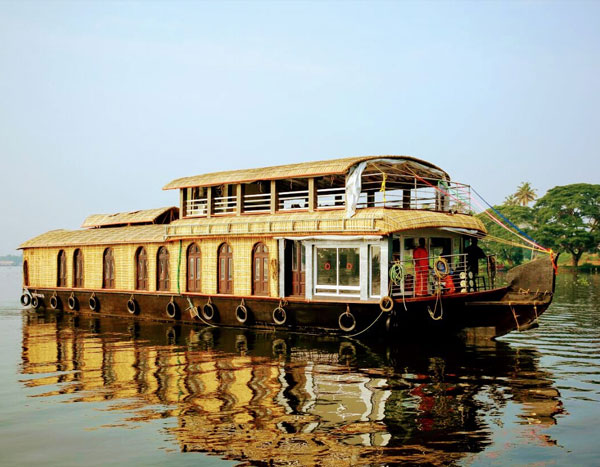 honeymoon packages in kerala